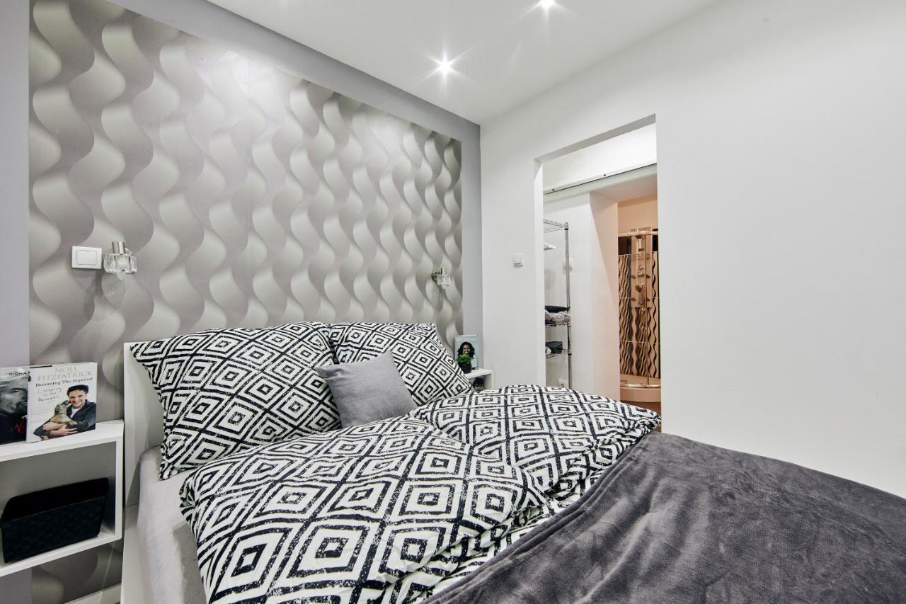 Garibaldi Apartment Budapeste Exterior foto
